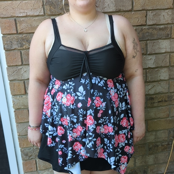 Bathing Suit Top - Picture 1 of 7